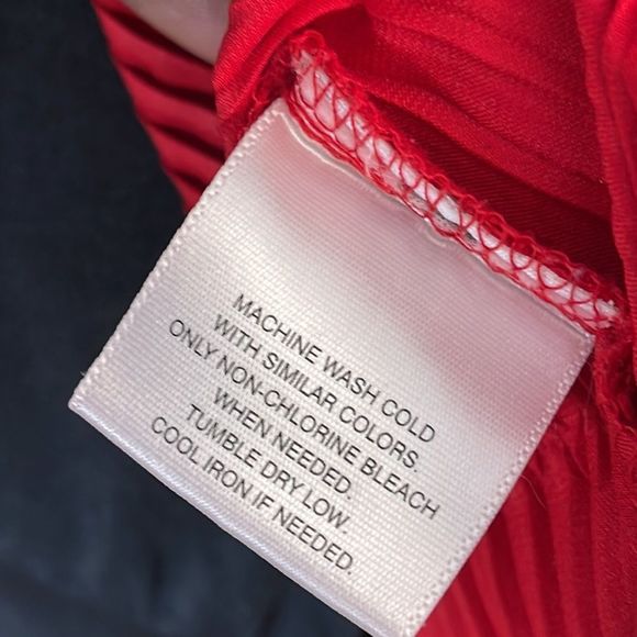 Red Silky Textured Long Sleeve Button Shirt - Picture 10 of 16